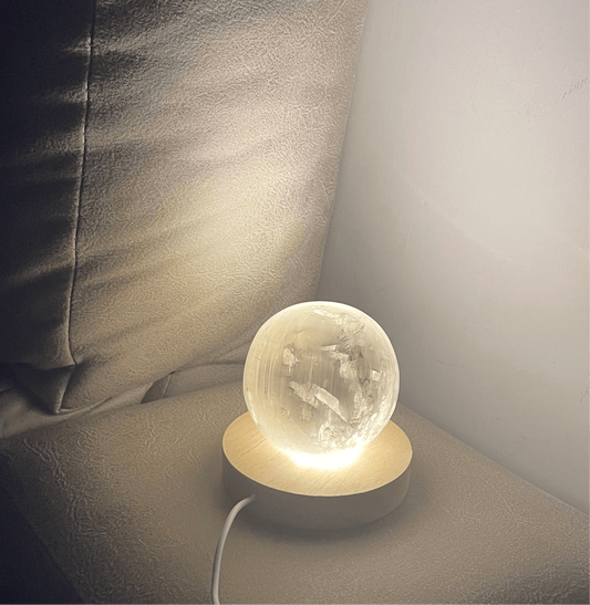 🌕 Aromas para cada fase lunar: qué esencia usar según tu ciclo energético Lectura: 5 min · Aromaterapia Lunar