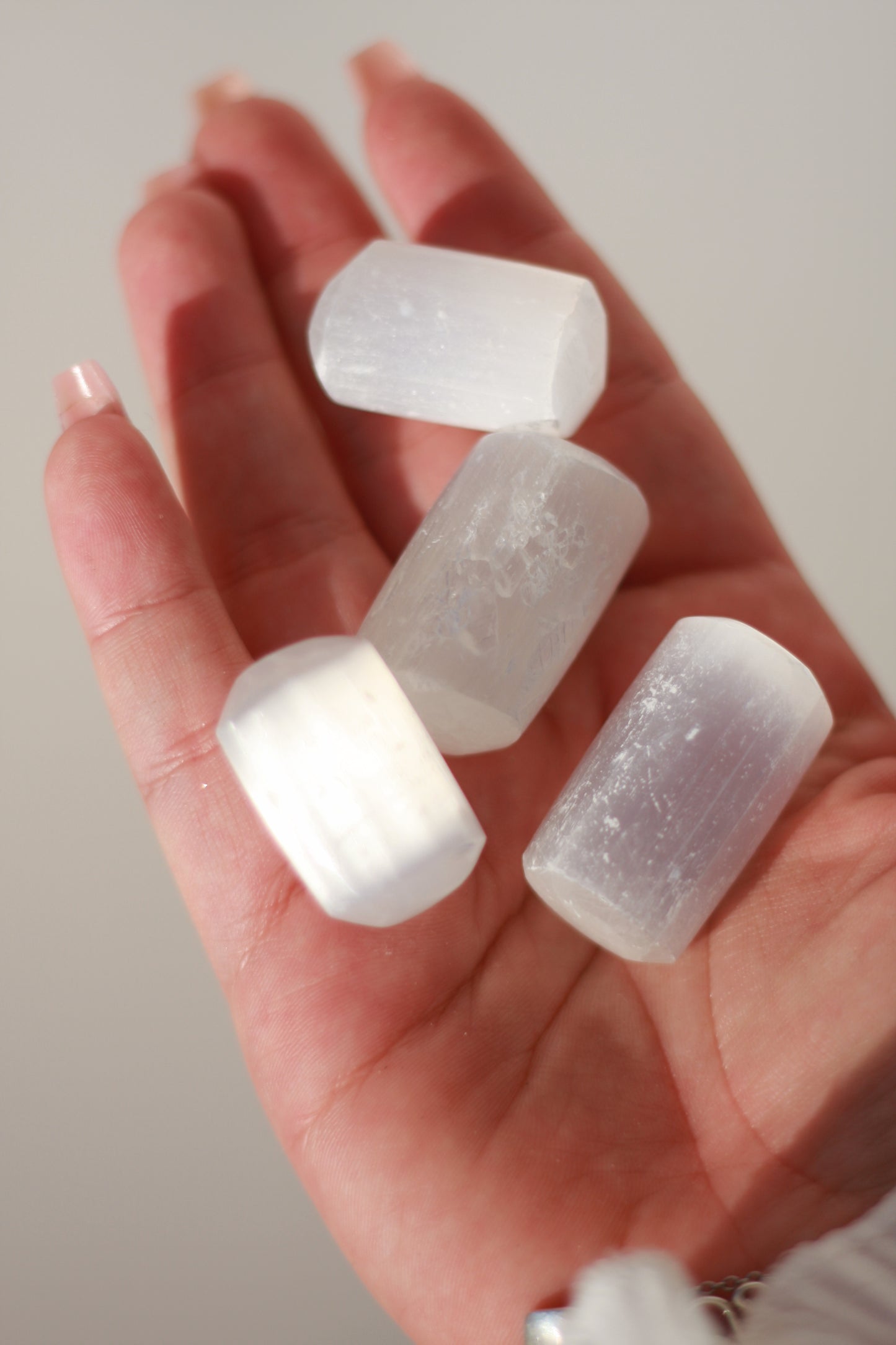 🩶 RODADO🩶 (SELENITA) LIMPIEZA ENERGÉTICA